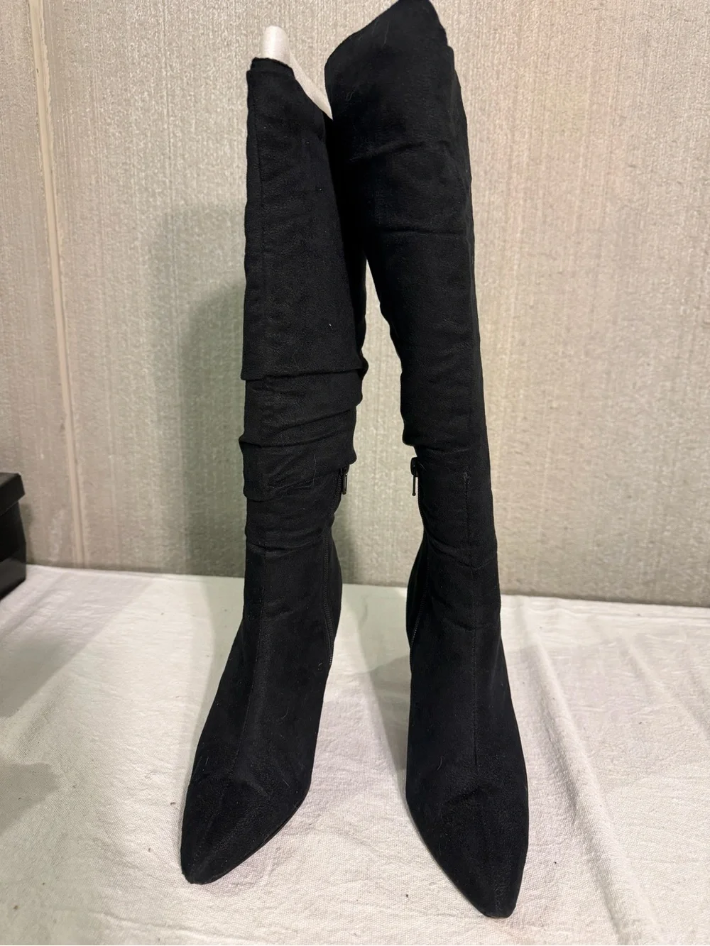 Black Knee-High Pointed Toe Women's Boots